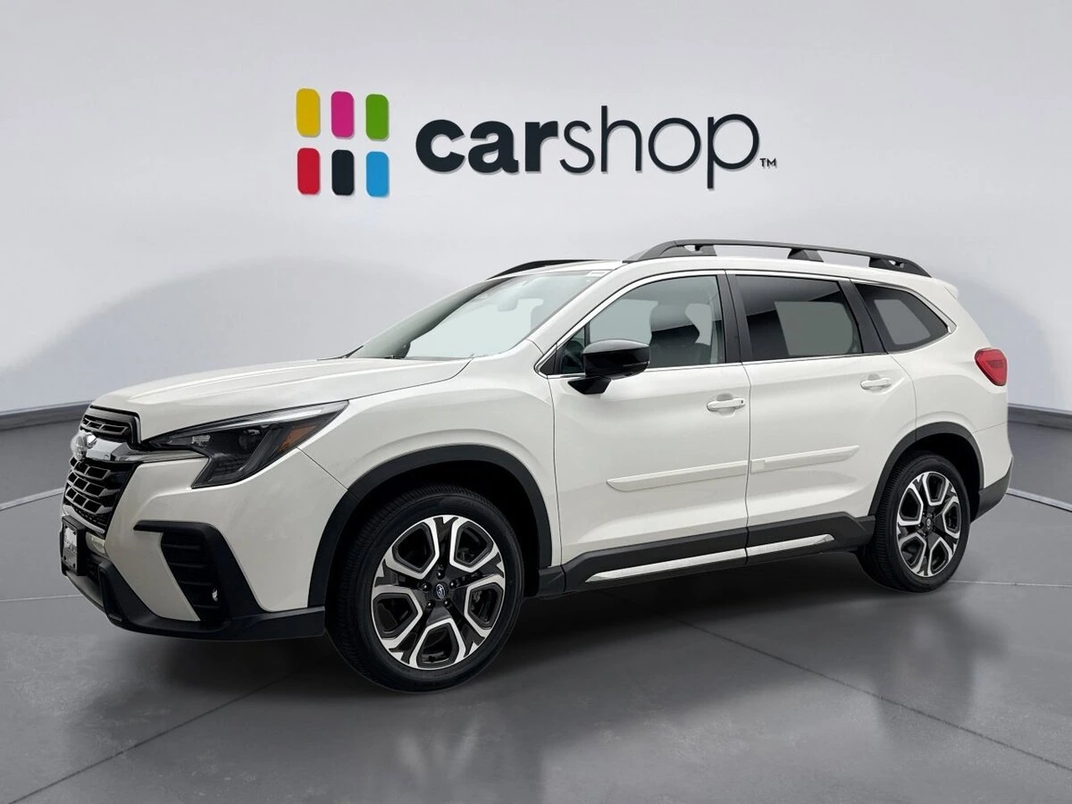 2024 Subaru Ascent Limited 7 Passenger's photo