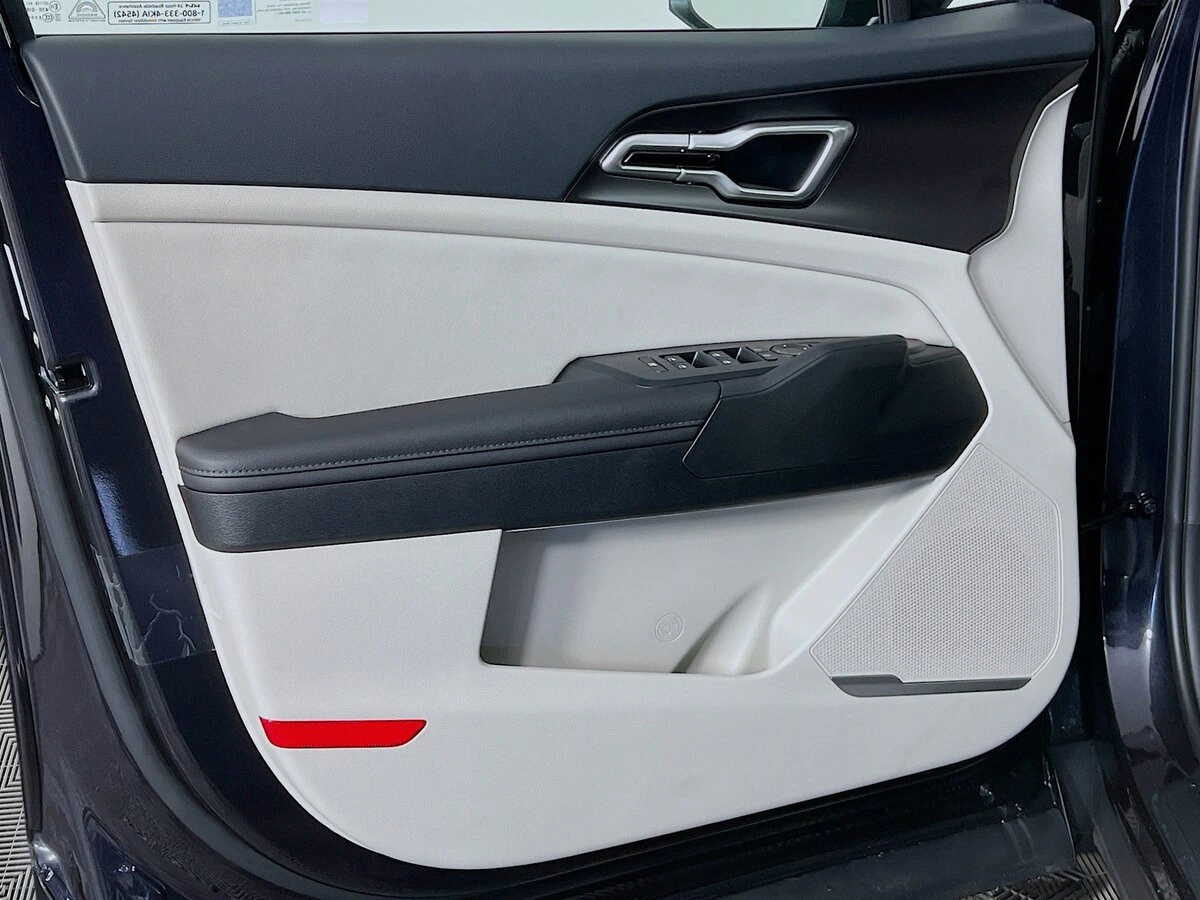 2026 Kia Sportage EX - Photo 18