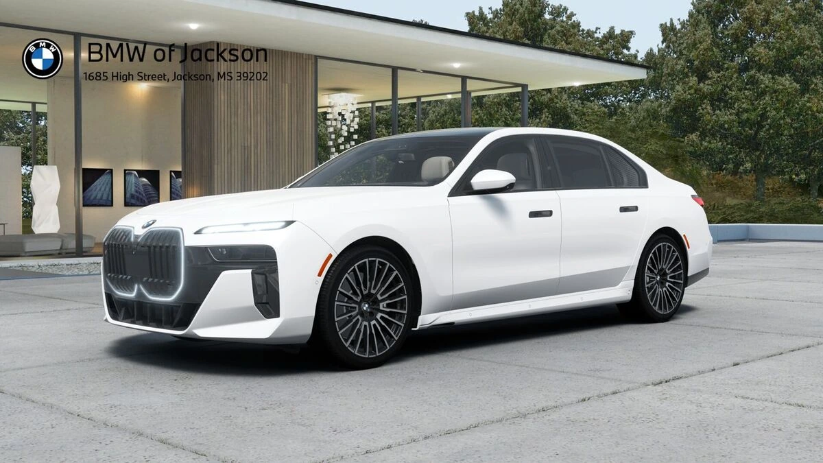 2026 BMW 7 Series 760i xDrive Sedan's photo