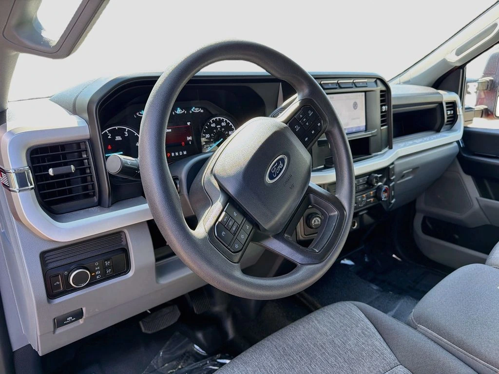 2024 Ford F-350 Super Duty XL - Photo 9