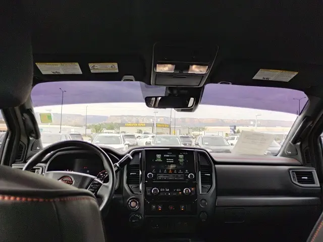 2023 Nissan Titan PRO-4X photo 6