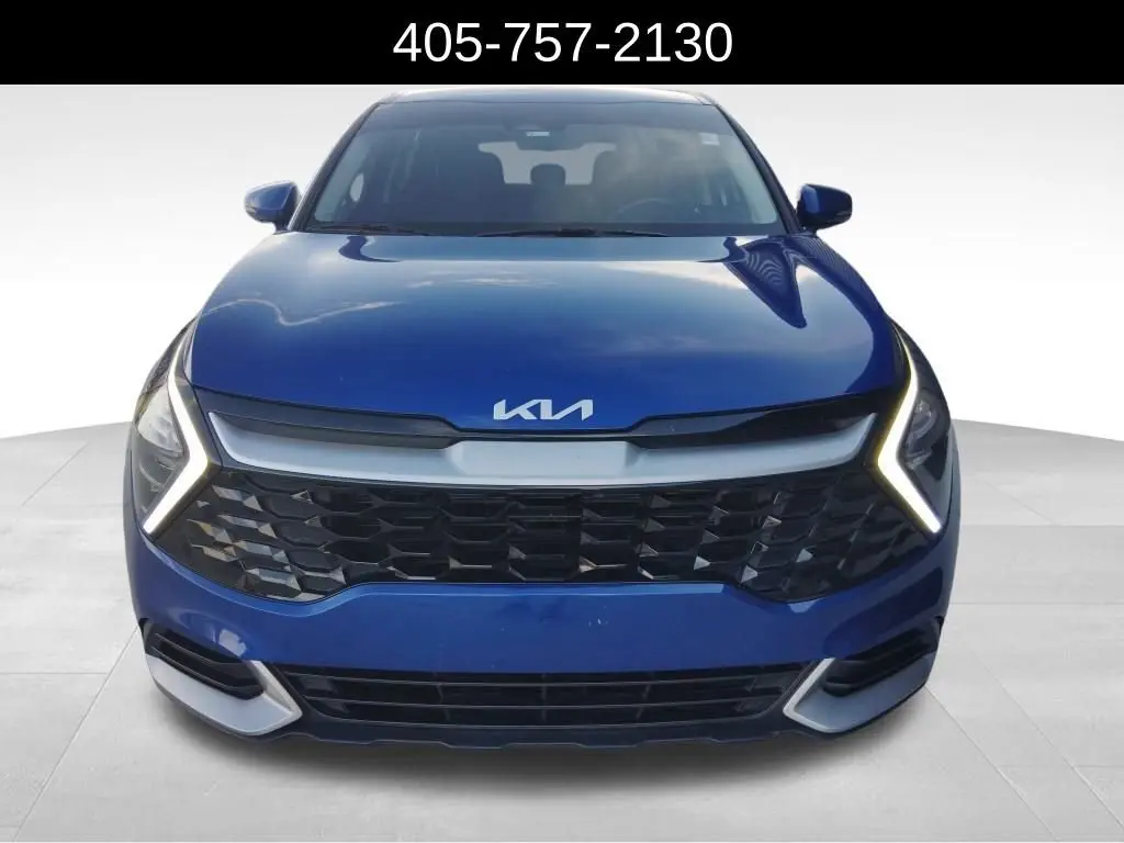 2023 Kia Sportage EX photo 3