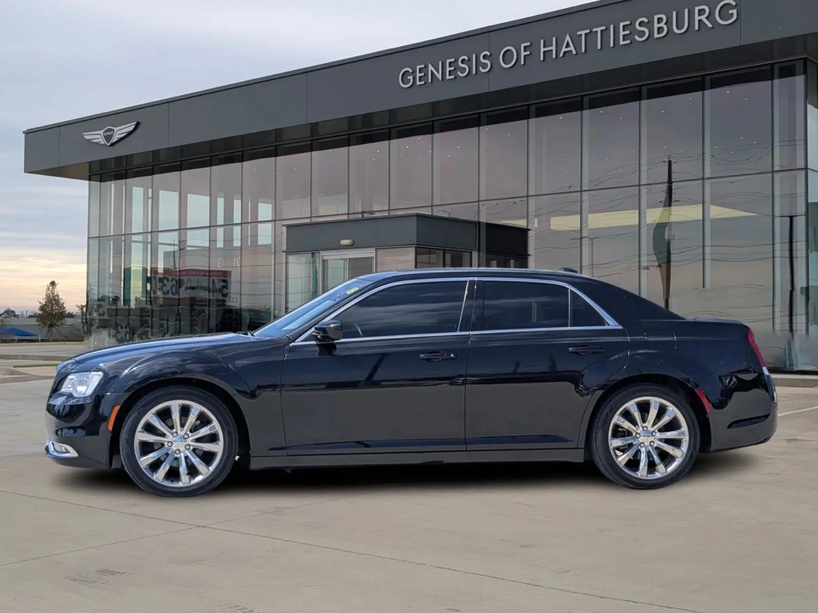 Used 2017 Chrysler 300 Limited with VIN 2C3CCAAG0HH607601 for sale in Hattiesburg, MS