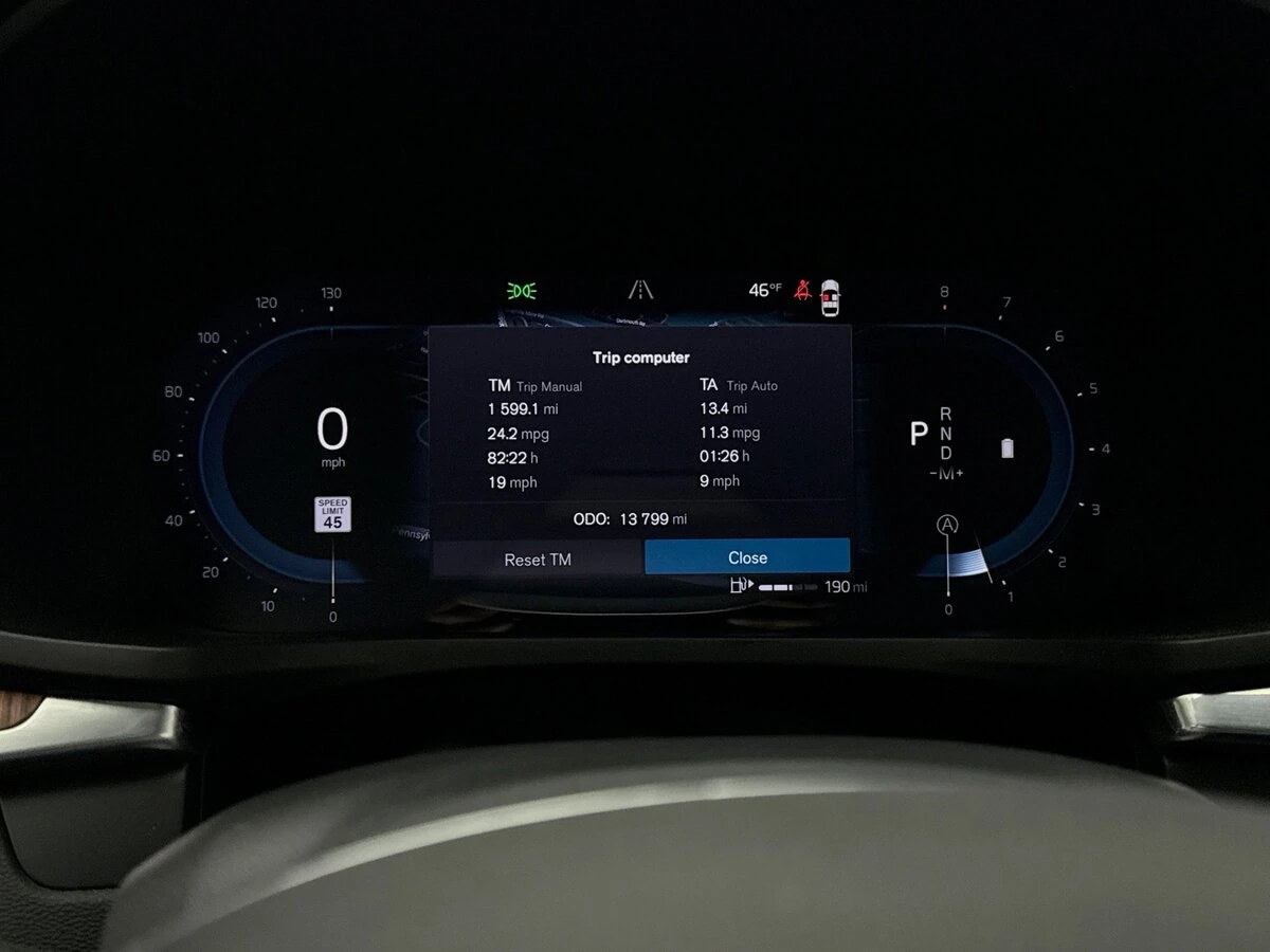 2024 Volvo - image 13