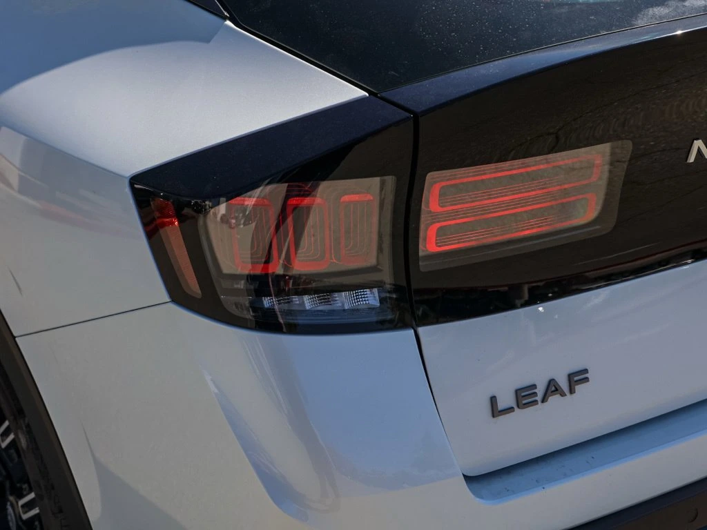 2026 Nissan LEAF Platinum+ - Photo 7