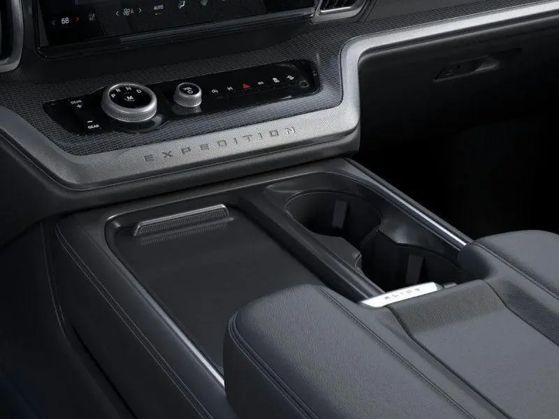2025 Ford Expedition MAX Platinum photo 13