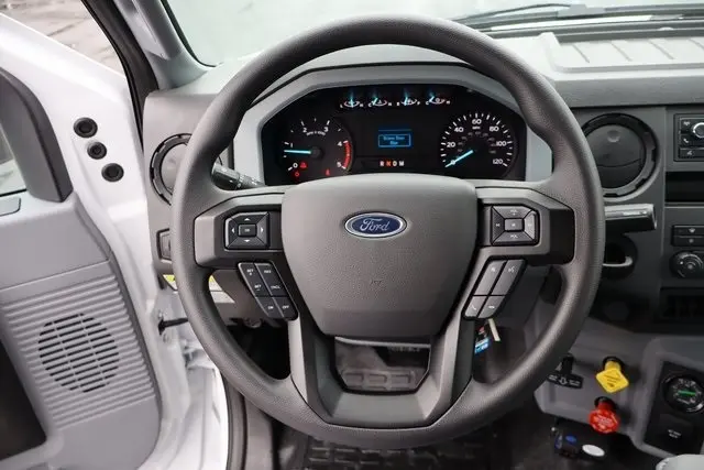 2026 Ford F-750 photo 25