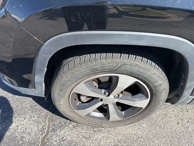 2019 Jeep Cherokee Limited photo 4