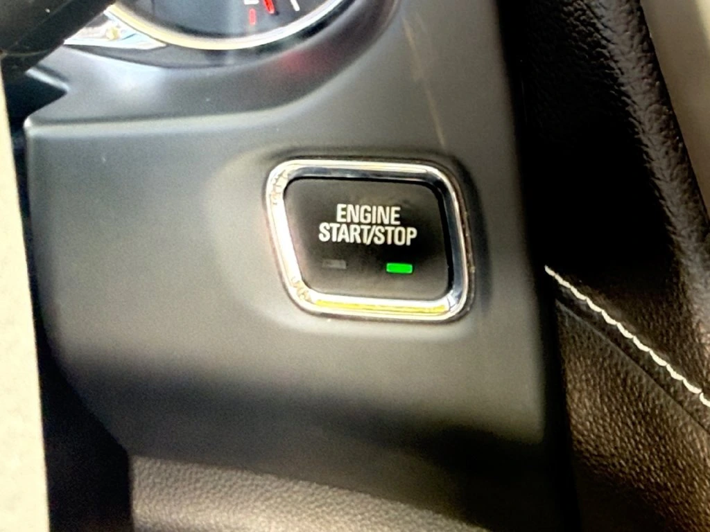 2023 GMC Acadia Denali - Photo 31