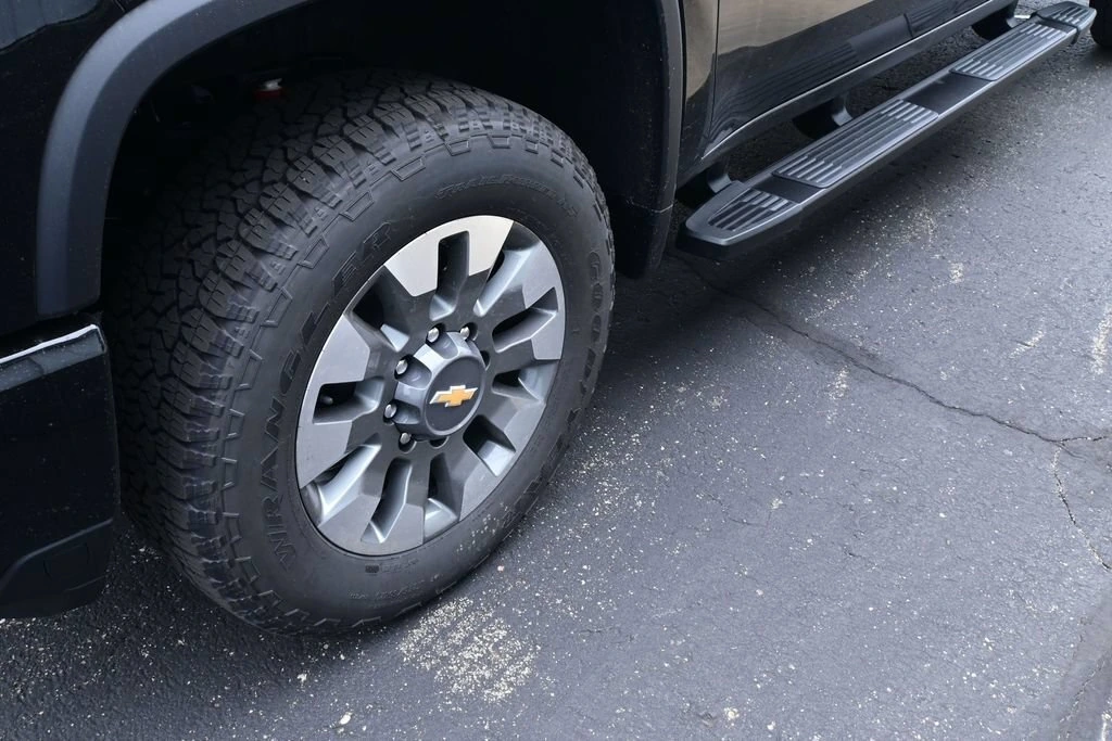 2026 Chevrolet Silverado 2500 HD Custom - Photo 11