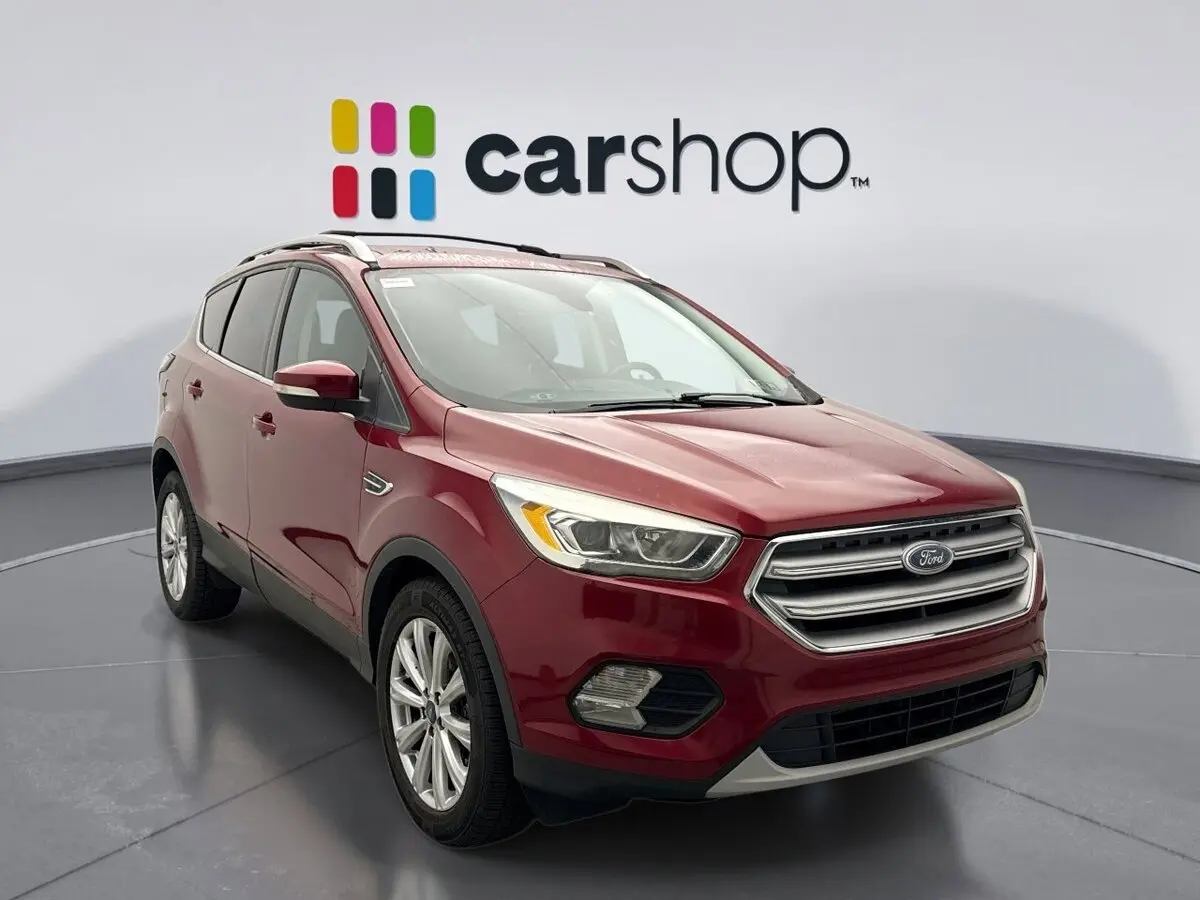 2017 Ford Escape Titanium photo 3