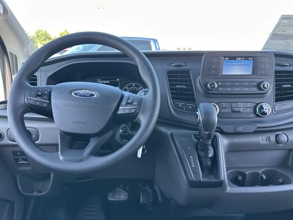 2025 Ford Transit photo 4