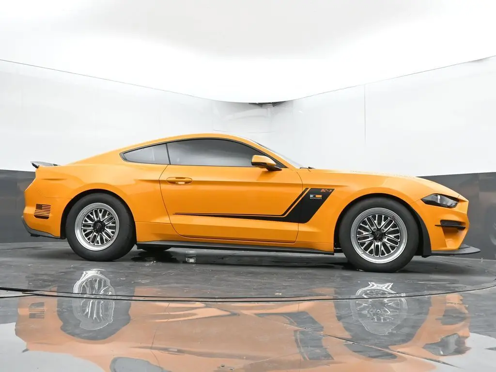 2019 Ford Mustang GT Premium photo 35