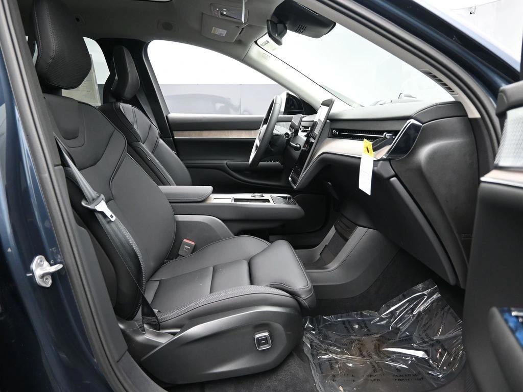 2025 Volvo EX90 Ultra - Photo 21