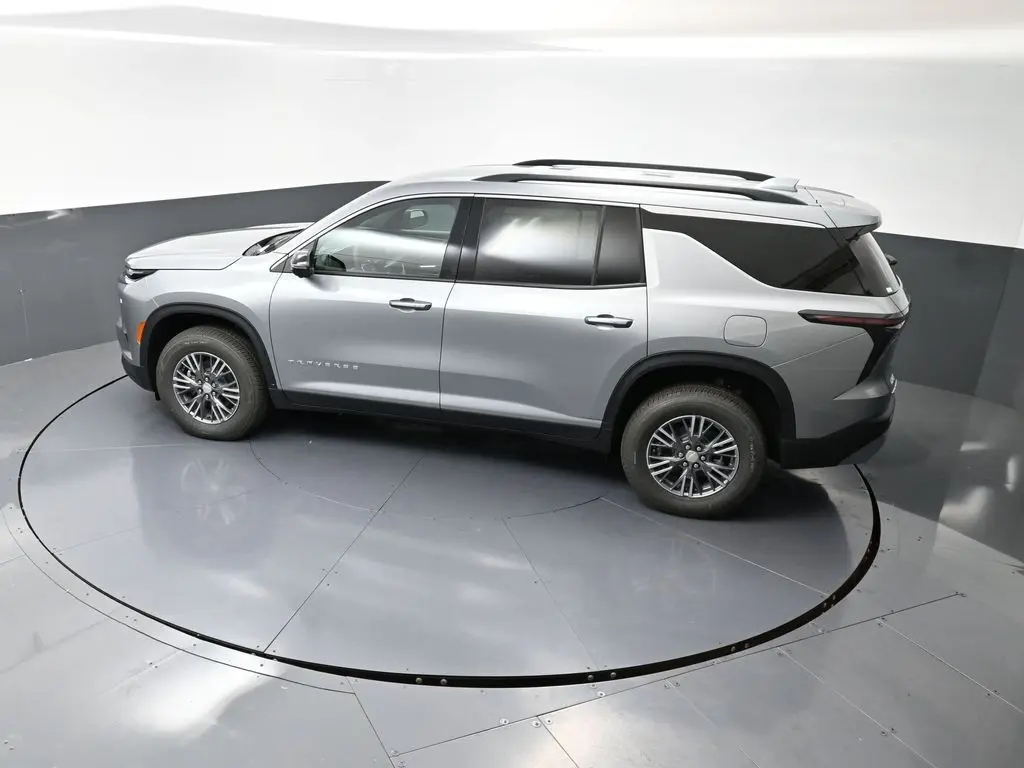 2026 Chevrolet Traverse 2LT photo 33