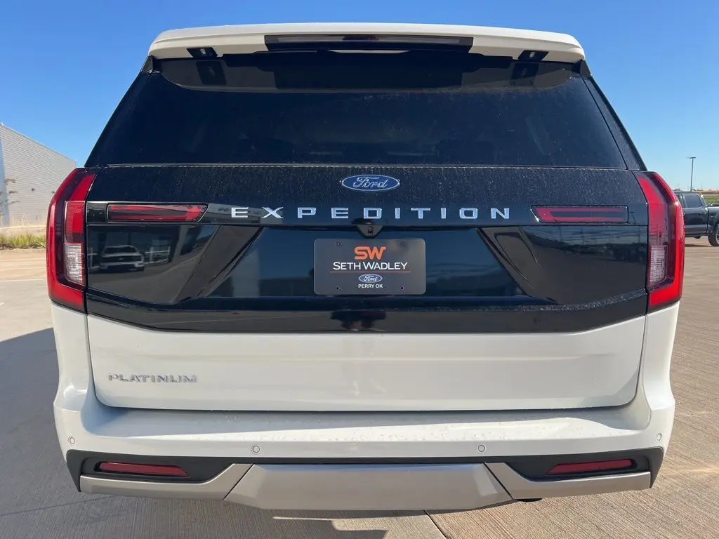 2025 Ford Expedition Platinum photo 5