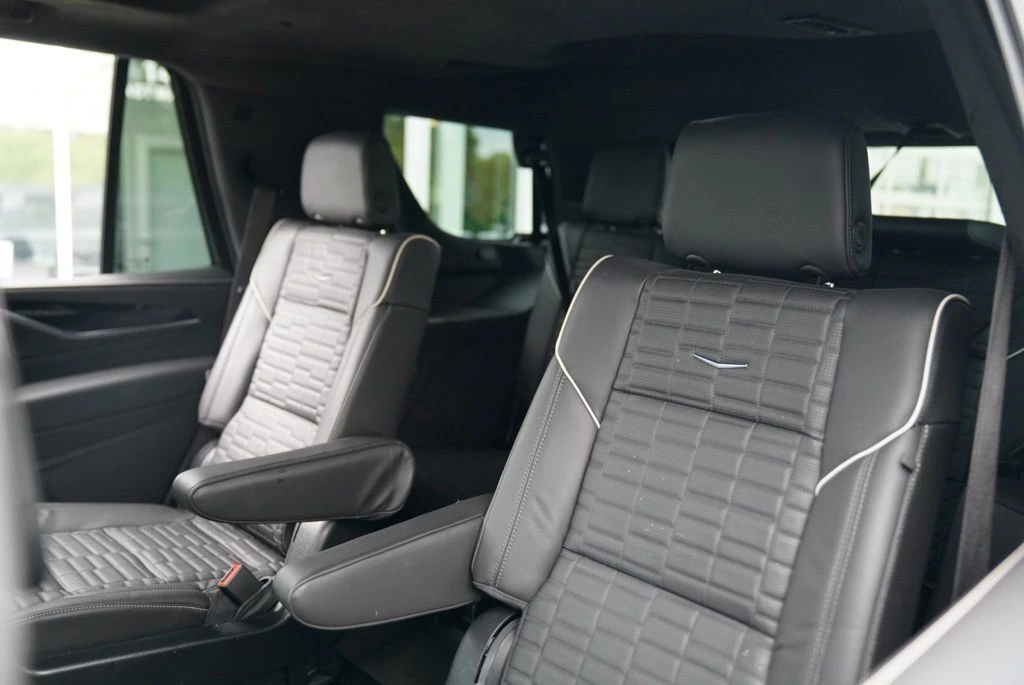 2023 Cadillac Escalade V-Series - Photo 34