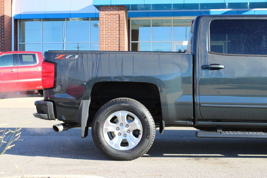 2018 Chevrolet Silverado 1500 LT - Photo 43