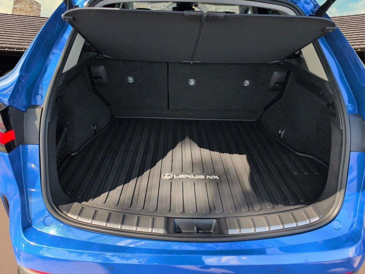 2025 Lexus NX 350 - Photo 20