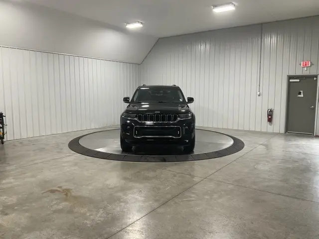 Used 2021 Jeep Grand Cherokee L Overland with VIN 1C4RJKDG0M8134201 for sale in Roanoke, IN