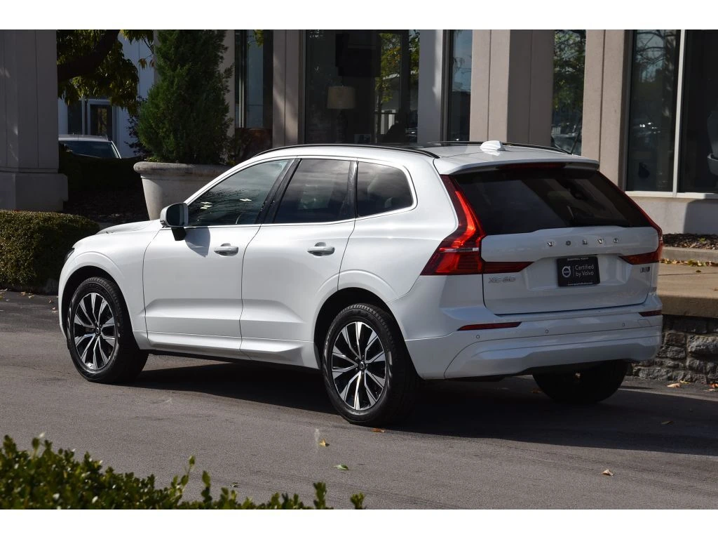 2023 Volvo - image 6