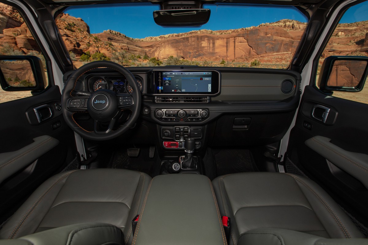 2024 Jeep Gladiator Interior Cabin Dashboard