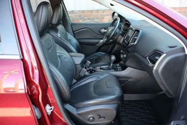 2019 Jeep Cherokee Limited photo 46