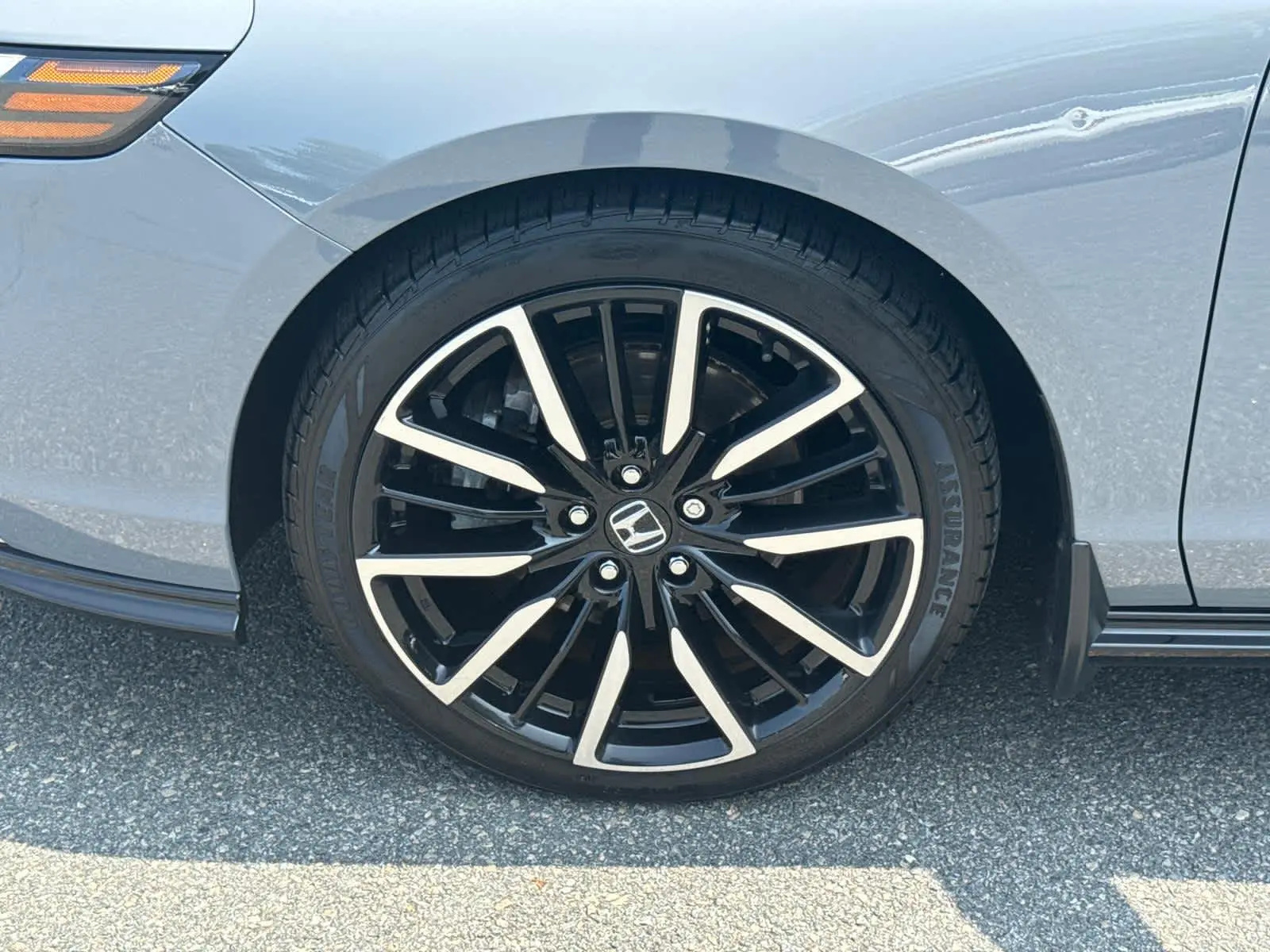 2023 Honda Accord Hybrid Touring photo 7