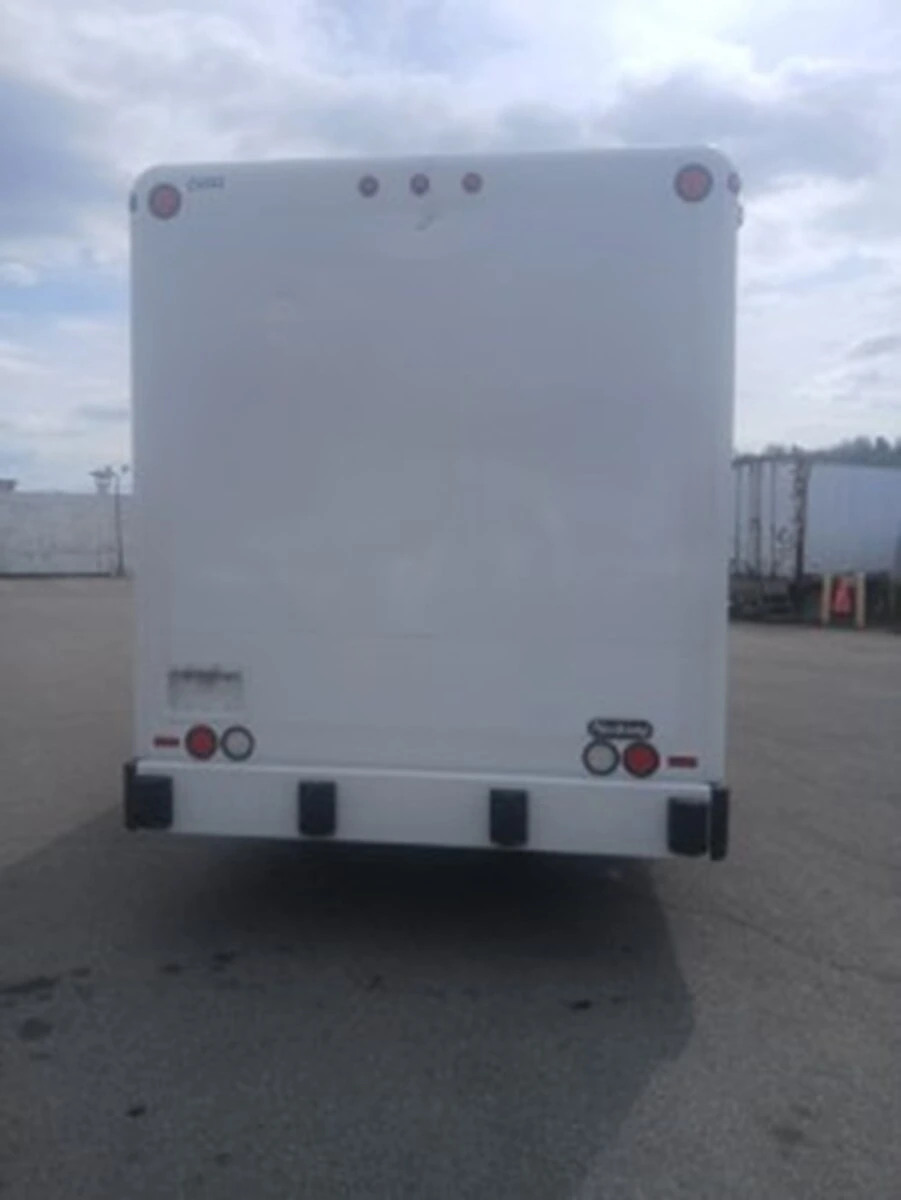 2020 Peterbilt 337 in Erie, PA — photo 4