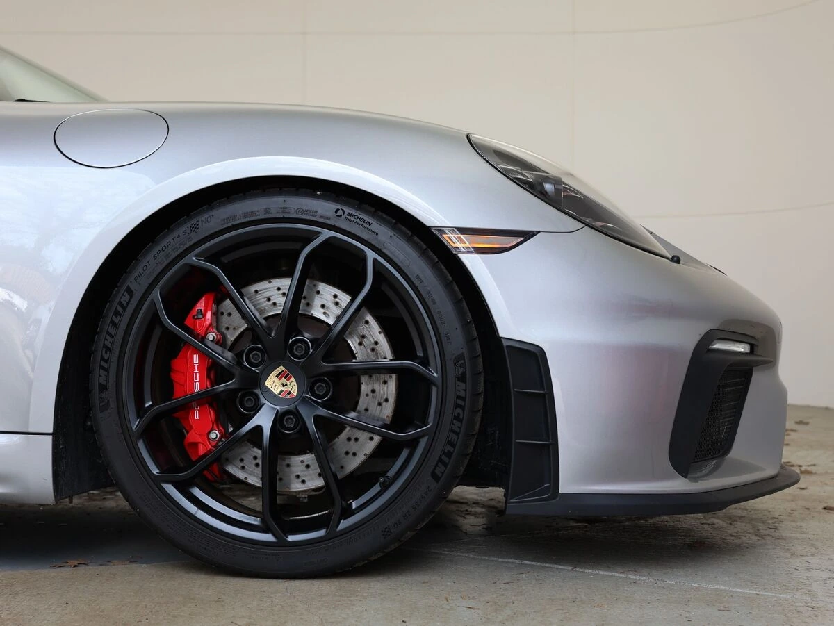 2022 Porsche 718 Spyder - Photo 19