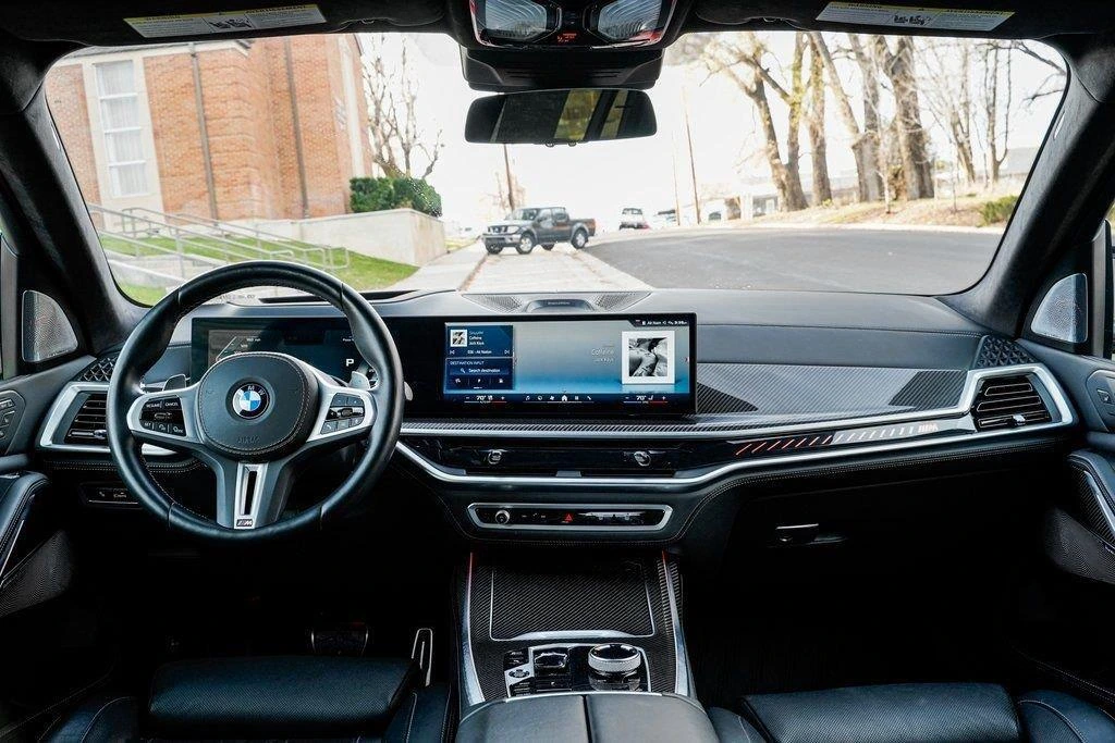 2025 BMW X7 M60i - Photo 11