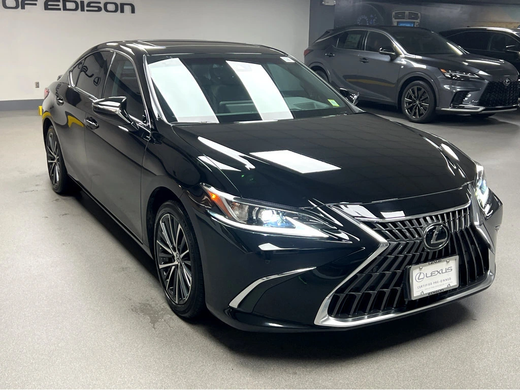 2024 Lexus ES