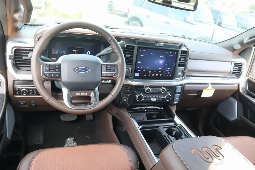 2026 Ford F-250 King Ranch photo 2