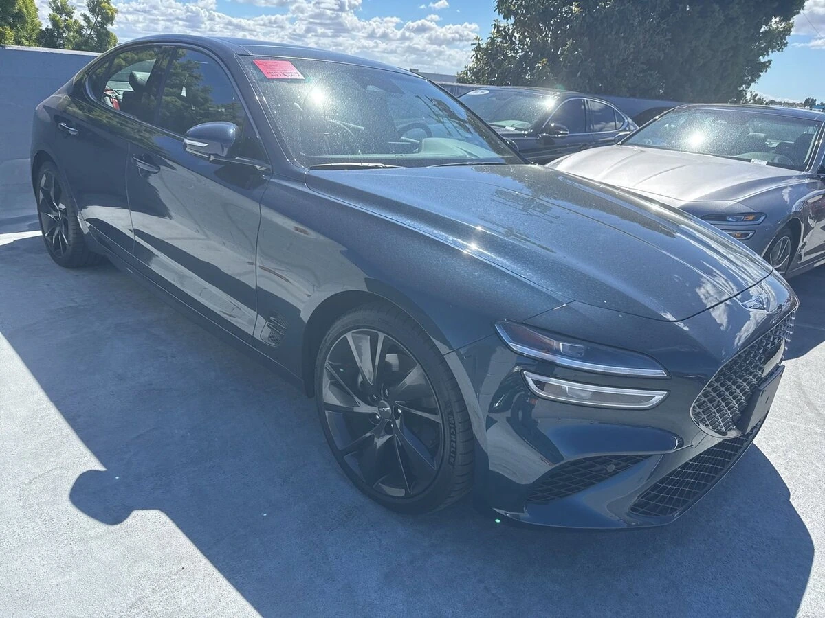 2023 Genesis G70 2.0T Standard's photo