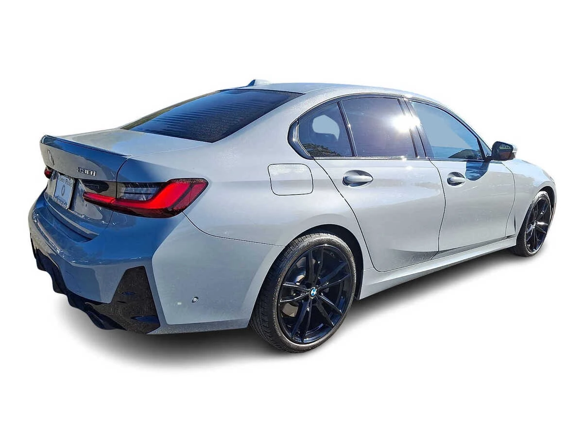 2023 BMW 3 Series 330i - Photo 6