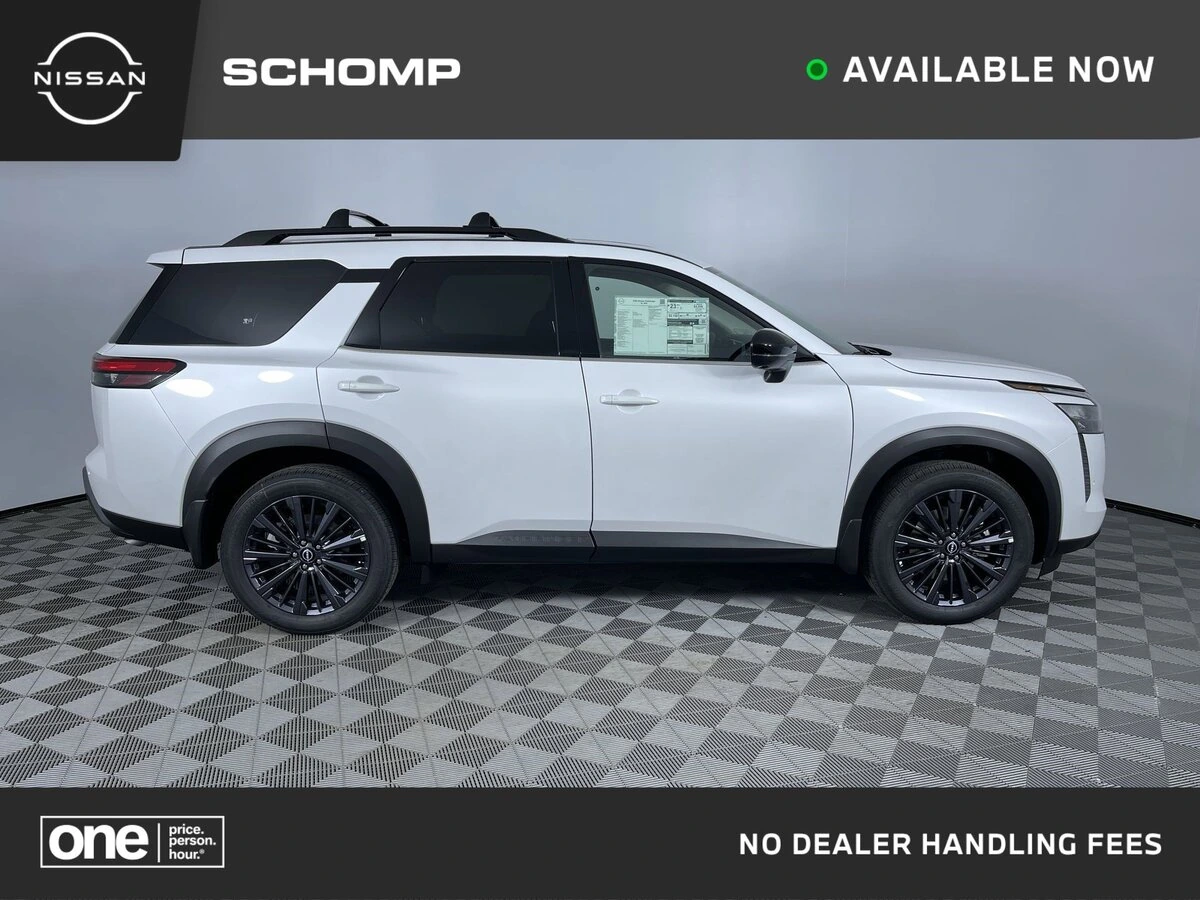 2026 Nissan Pathfinder SL 4WD's photo