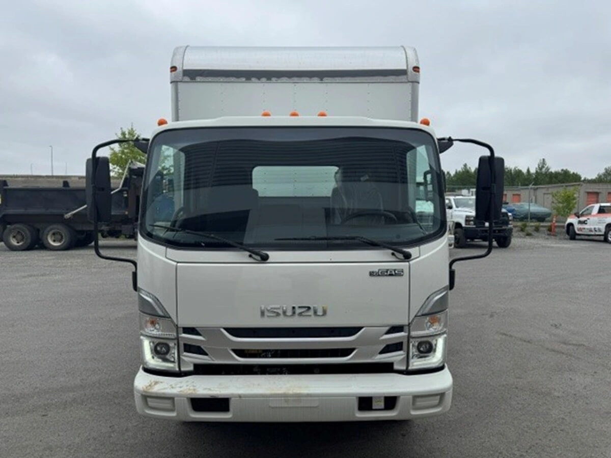 2026 Isuzu NPR — photo 7