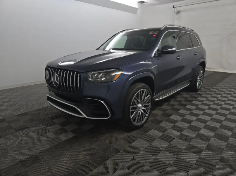 2024 Mercedes Benz GLS 63 AMG 4MATIC photo 2