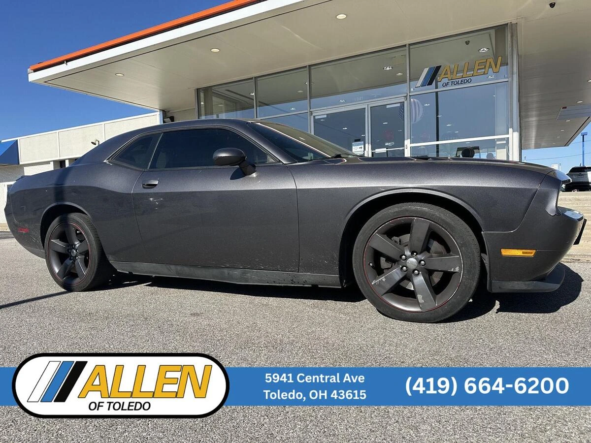 2014 Dodge Challenger's photo