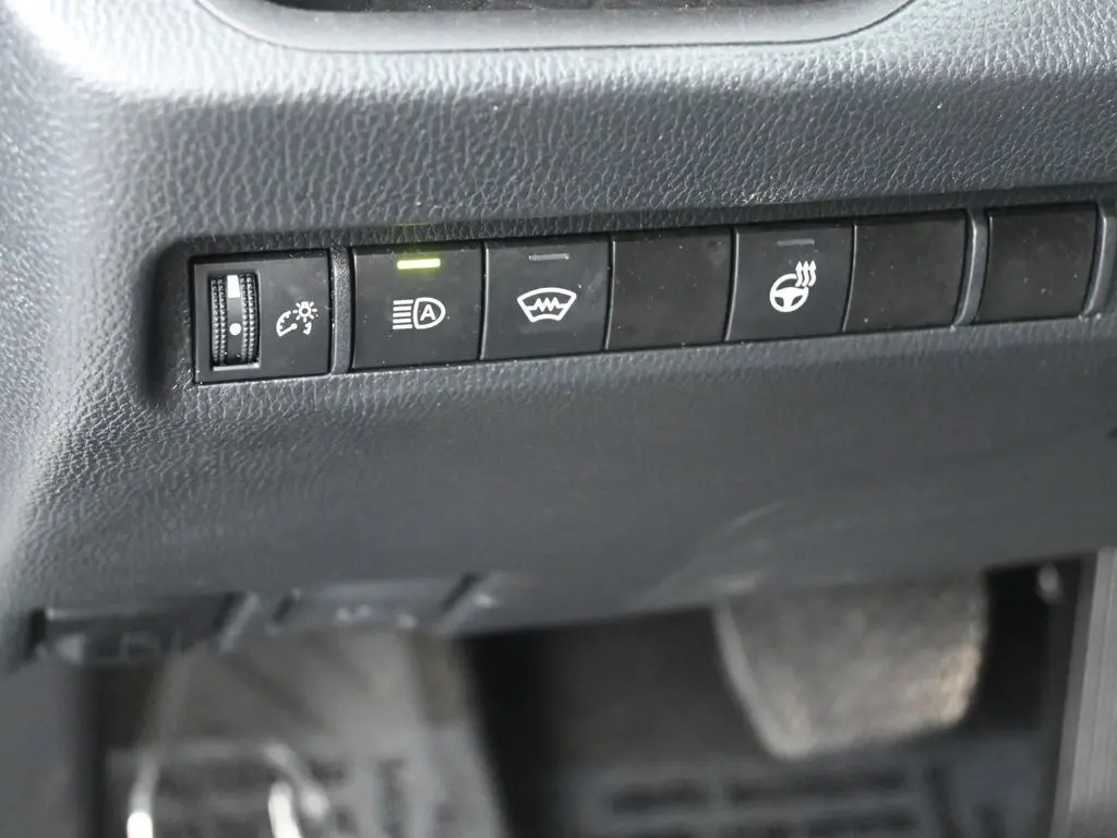 2024 Toyota RAV4 XLE photo 15
