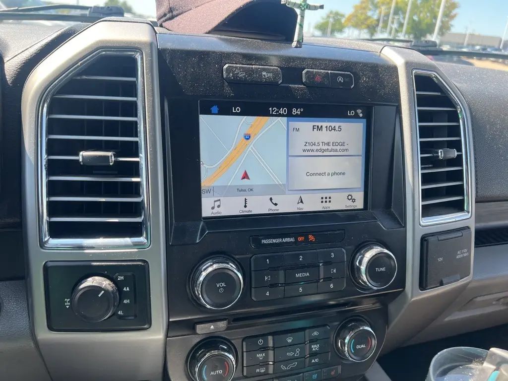2016 Ford F-150 Lariat photo 21