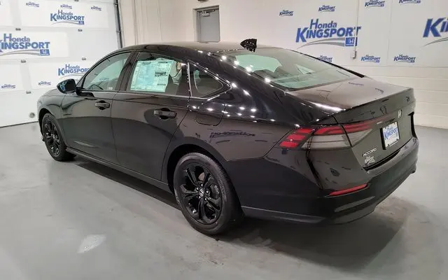 2025 Honda Accord SE photo 4