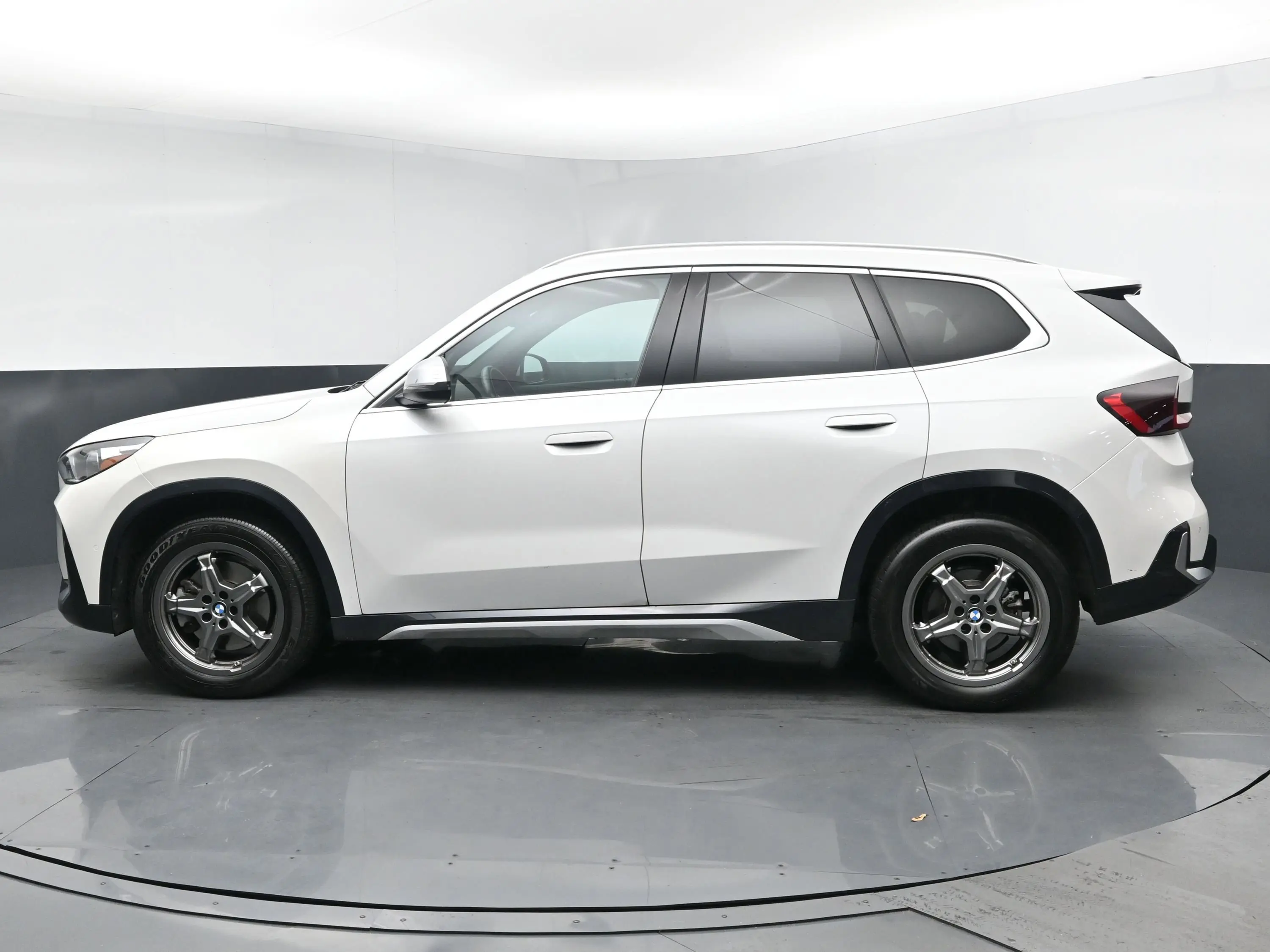 2024 Bmw X1 XDrive28i photo 4