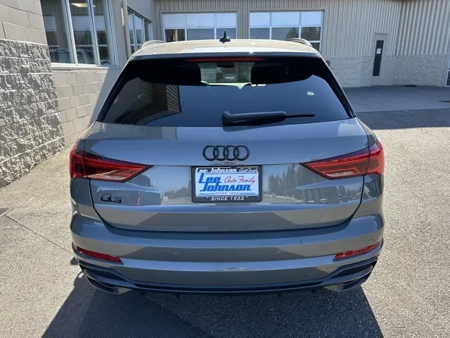 2021 Audi Q3 S line Premium Plus 45 TFSI photo 7