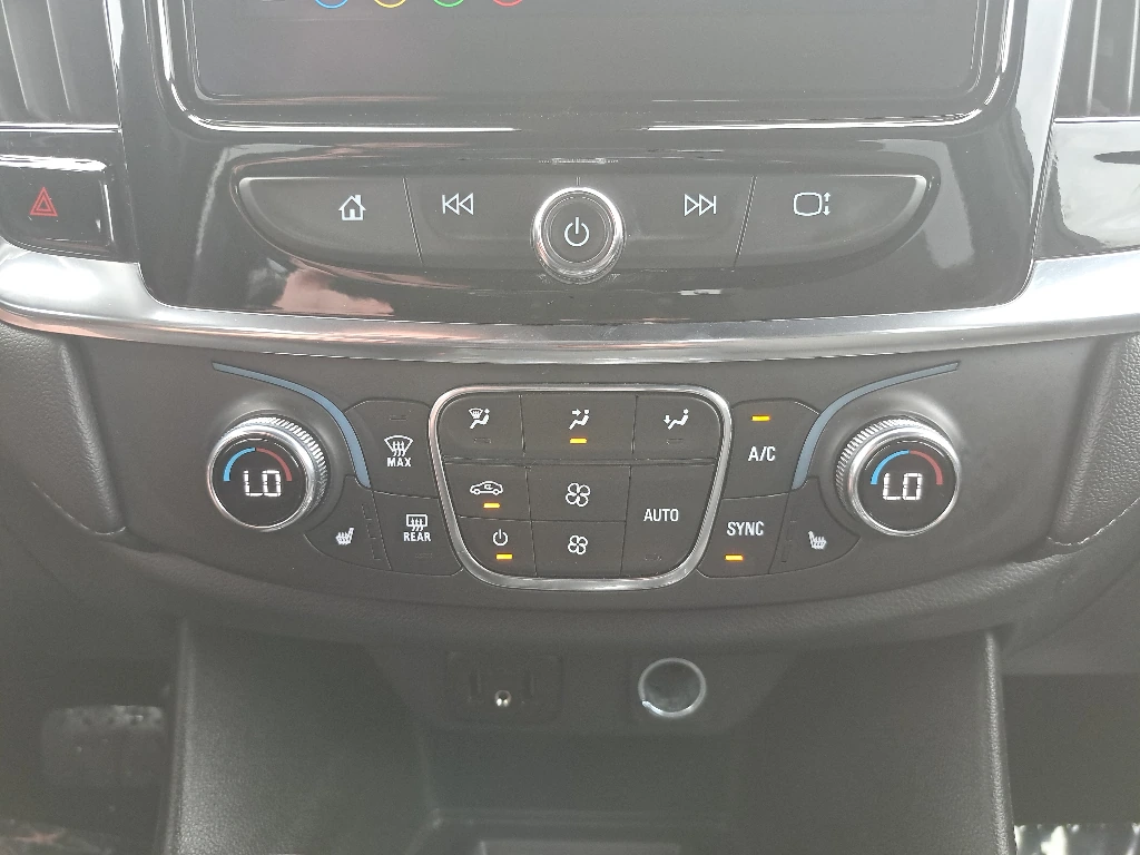 2023 Chevrolet Traverse 1LT - Photo 23