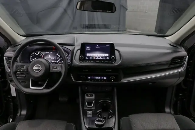 2024 Nissan Rogue SV photo 22
