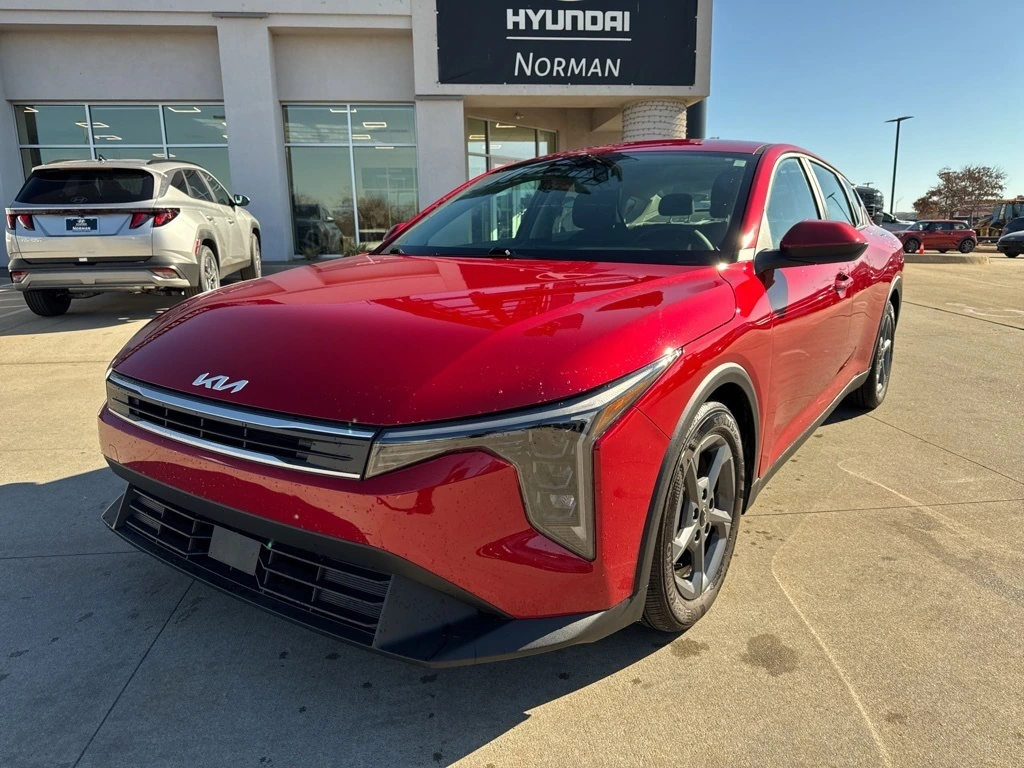 2025 Kia K4 LXS's photo