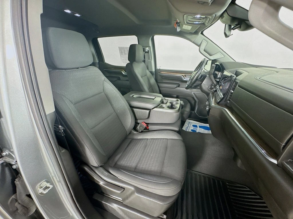 2023 Chevrolet Silverado 1500 LT - Photo 34