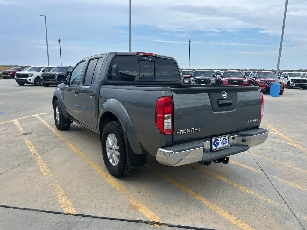 2018 Nissan Frontier SV photo 4