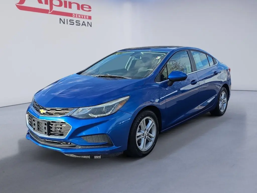 2018 Chevrolet Cruze LT's photo
